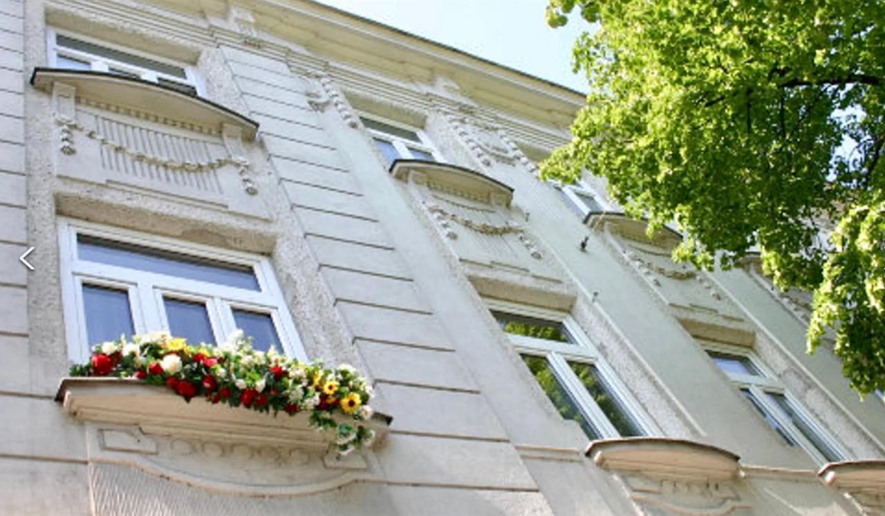 Suite Apartment Jedlesee Wien Exterior foto